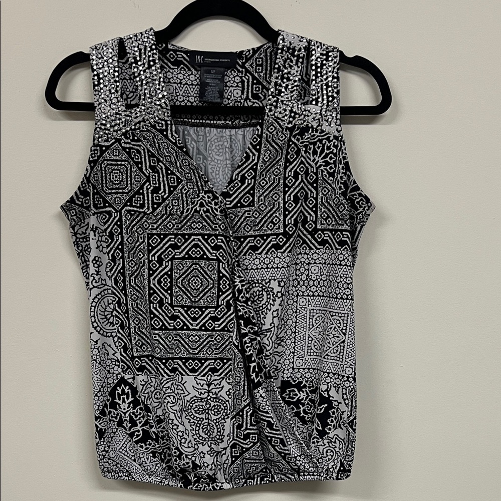 #102 INC International Concepts Petite Black and White Geometric Blouse